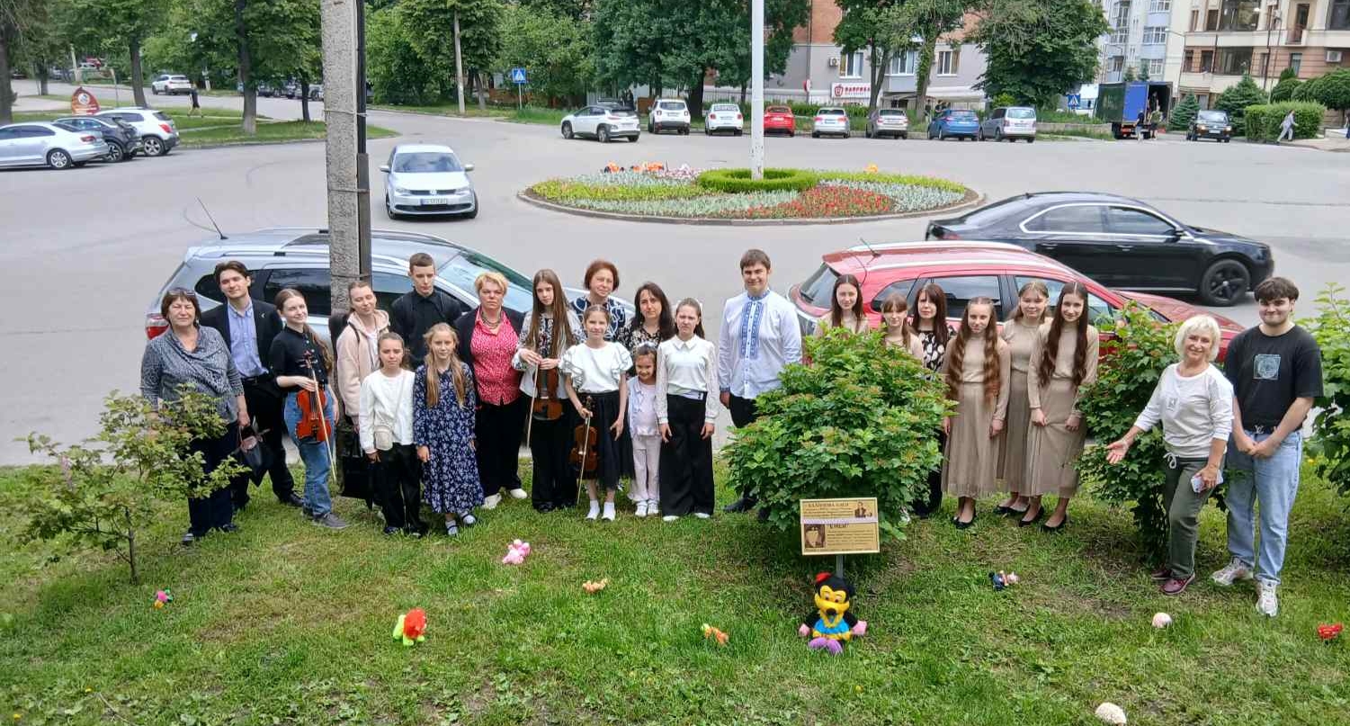 Концертна програма-реквієм "Небесні янголята@