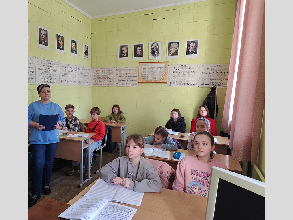 Лекція-бесіда з учнями школи на тему: "Незламний дух України"