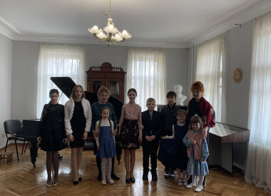 ЗУСТРІЧ ЗИМИ З ВЕСНОЮ