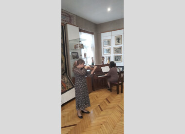 "Масниця"в музеї І.П.Котляревського.Концертна програма у виконанні учнів струнно-смичкового відділу