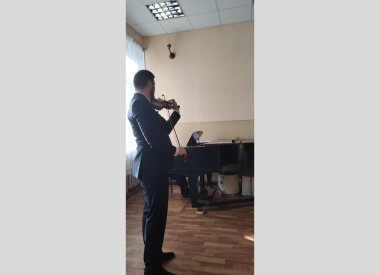 Концерт учнів класу С.Сницької на струнно-смичковому відділі