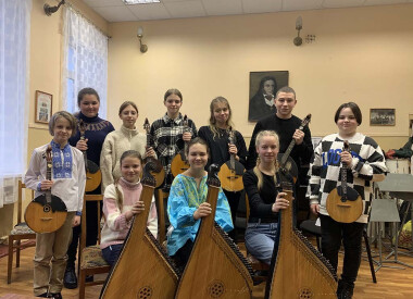 Технічний залік на народному струнному відділі