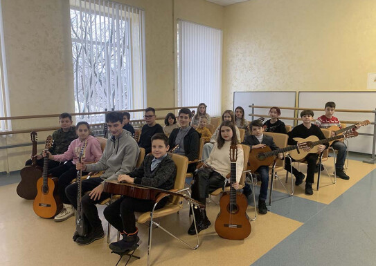 Академконцерти народний відділ (струнний)