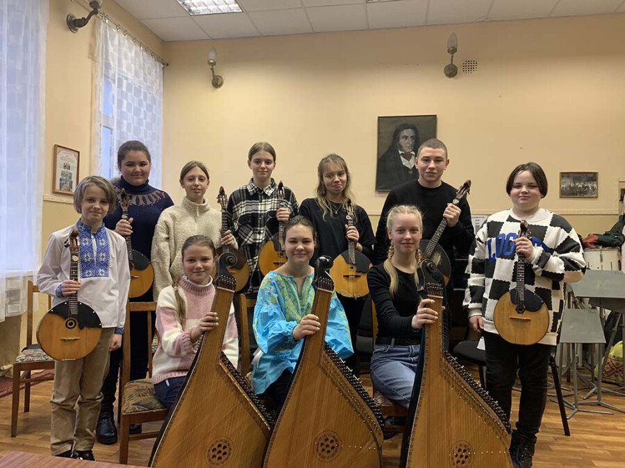 Технічний залік на народному струнному відділі