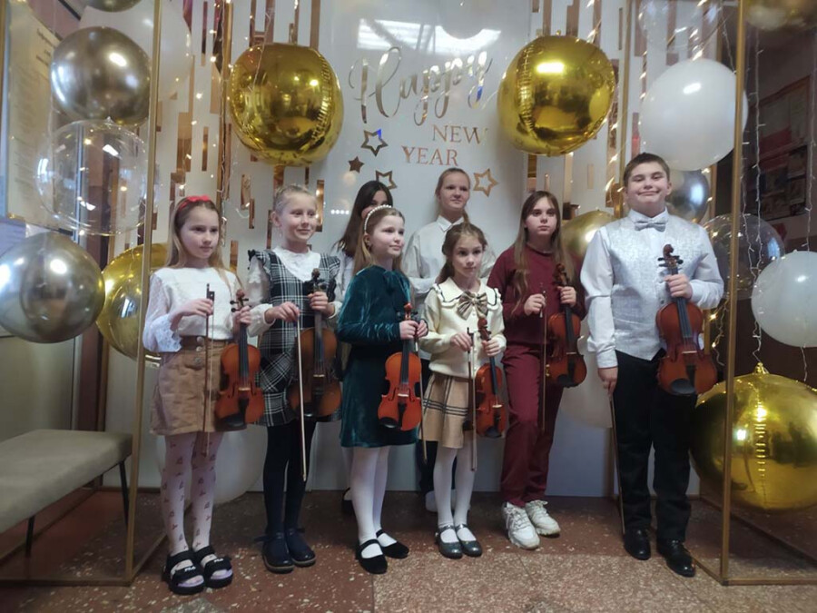 Академічний концерт учнів молодших класів на струнно-смичковому відділі
